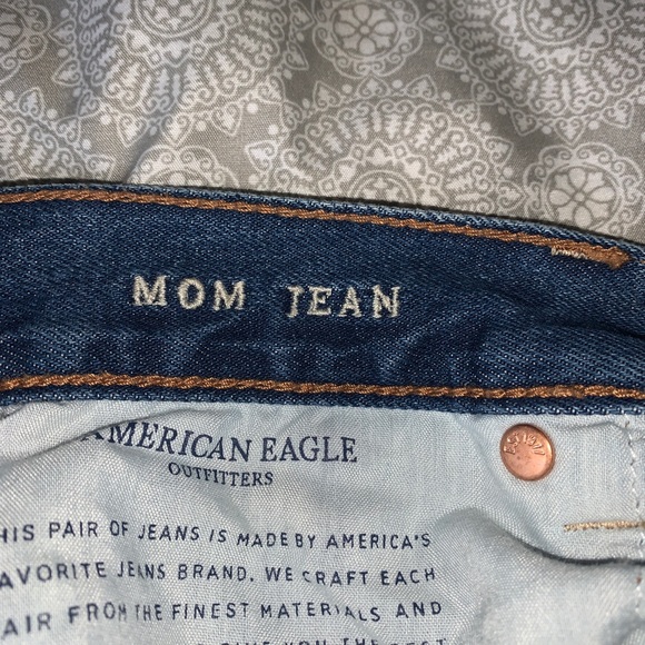 American Eagle Mom Jeans - Picture 2 of 4